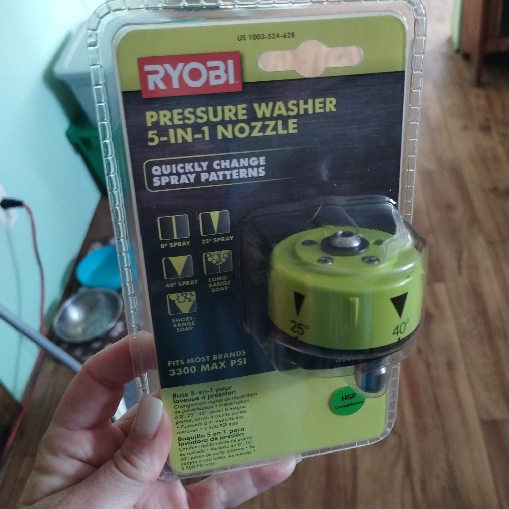 Pressure washer nozzle